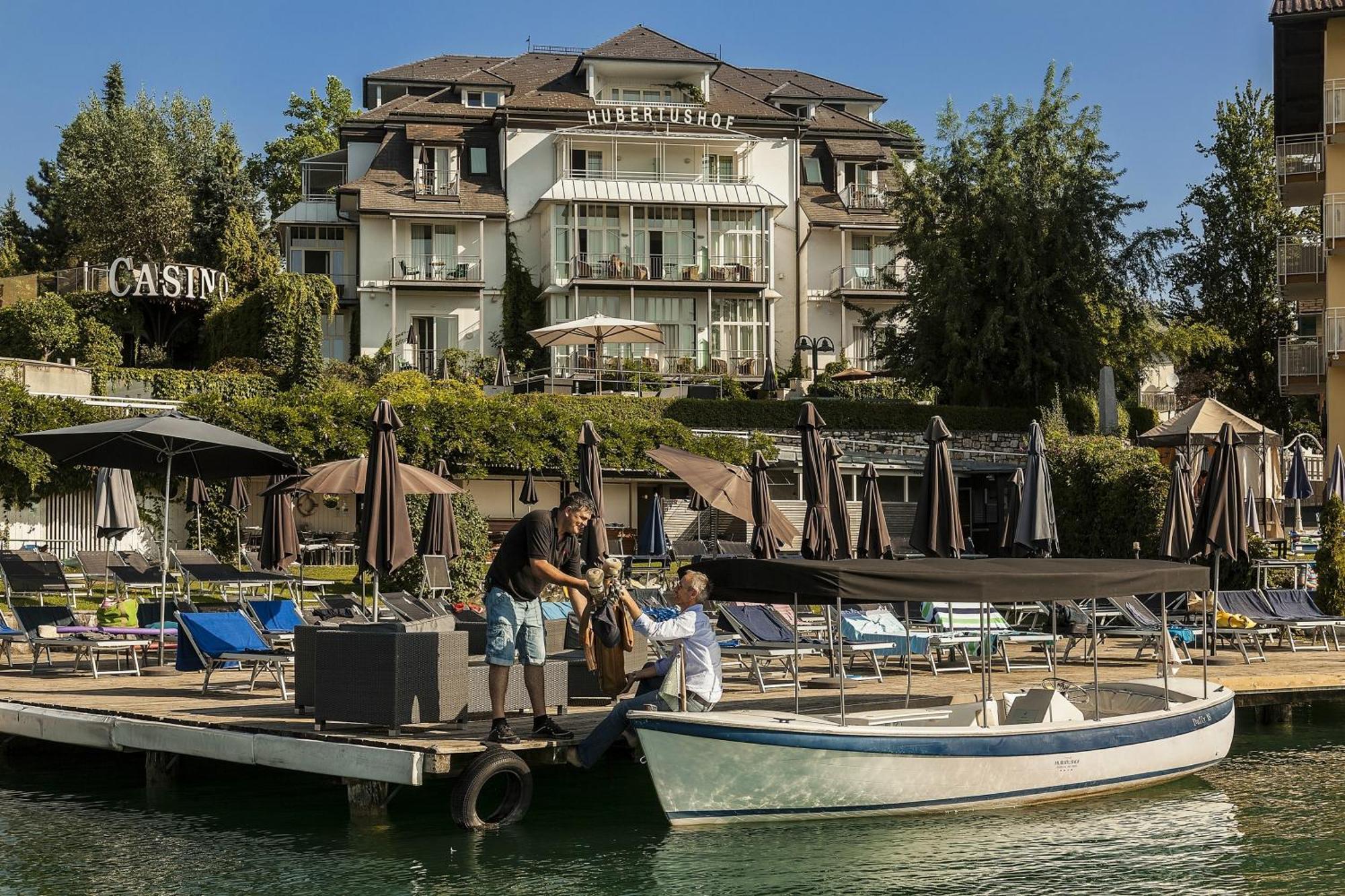 Seehotel Hubertushof フェルデン・アム・ヴェルターゼー エクステリア 写真